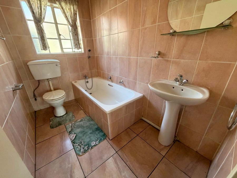 3 Bedroom Property for Sale in Vaalpark Free State